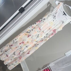 White House Black Market Classic White Garment